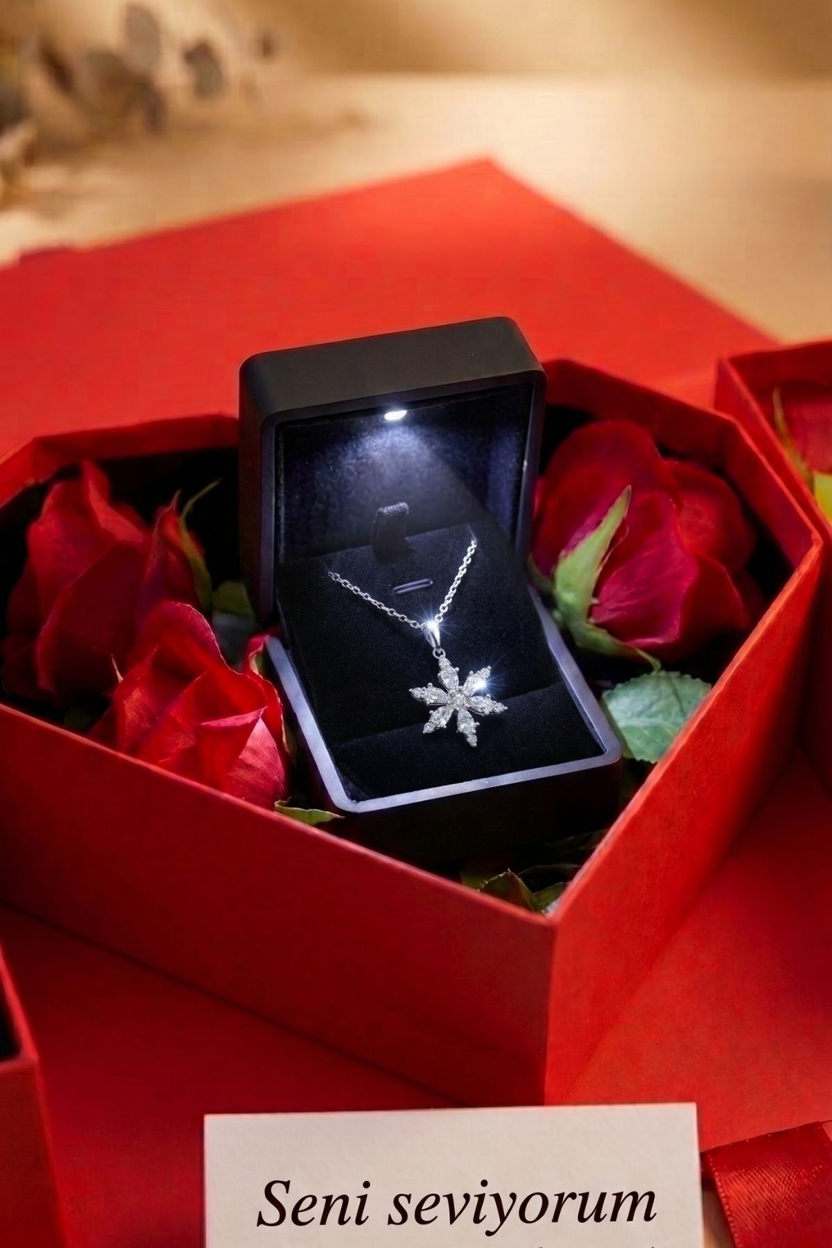 "I Love You" 925 AYAR GERÇEK GÜMÜŞ LOTUS ÇİÇEK KADIN KOLYE ,