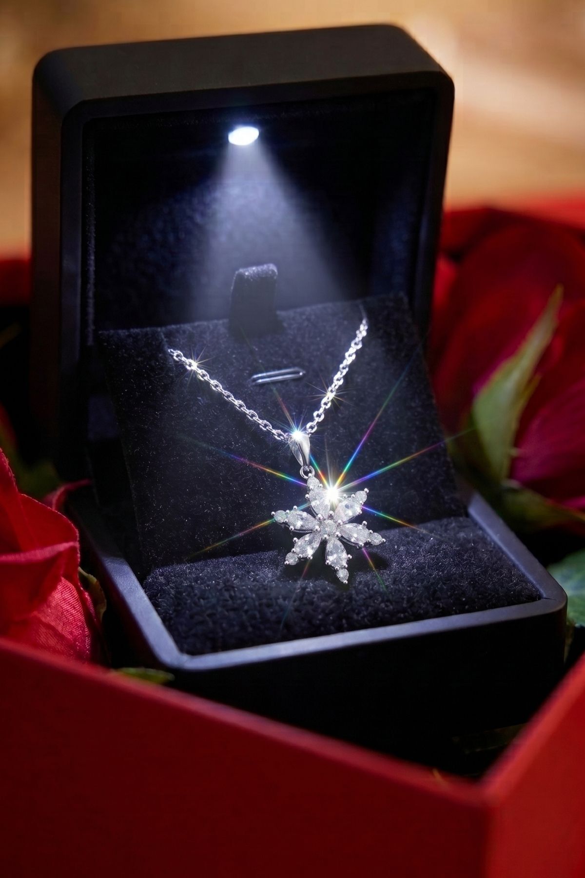 "I Love You" 925 AYAR GERÇEK GÜMÜŞ LOTUS ÇİÇEK KADIN KOLYE ,