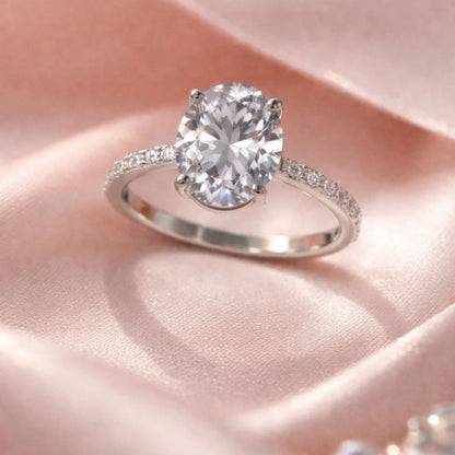 5 CARAT Işıklı kutuda kadın oval gümüş yüzük (pırlanta Işıltılı)